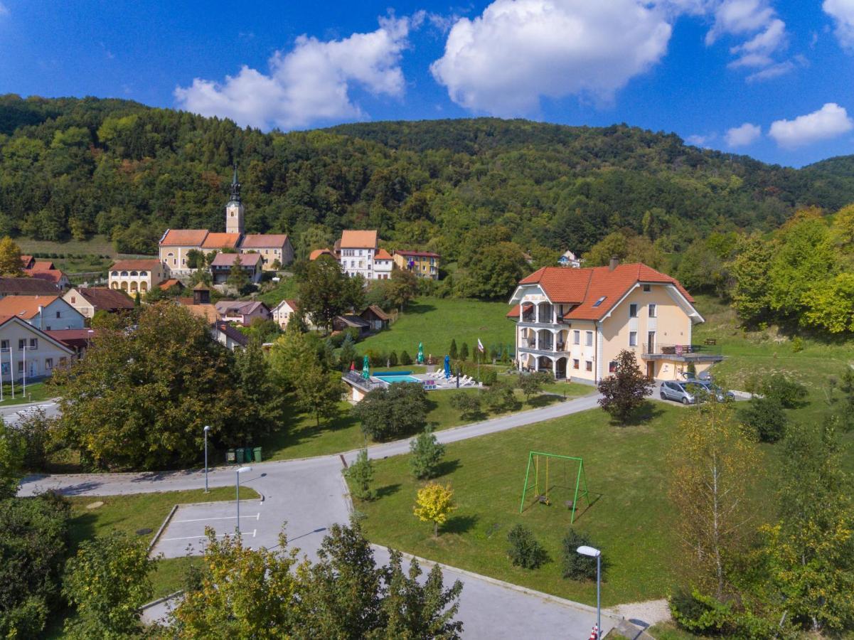 Vila Silva Marija Apartments Pisece Bagian luar foto